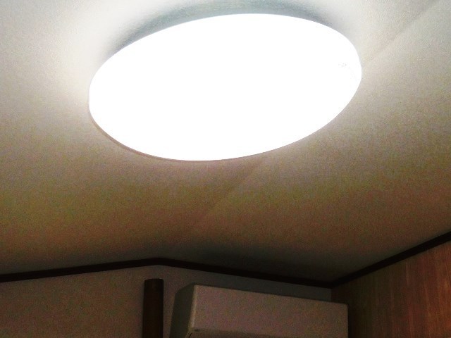 ２階LEDシーリングライト日立6畳