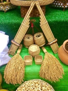 Lao-Tradition-Instrument.jpg