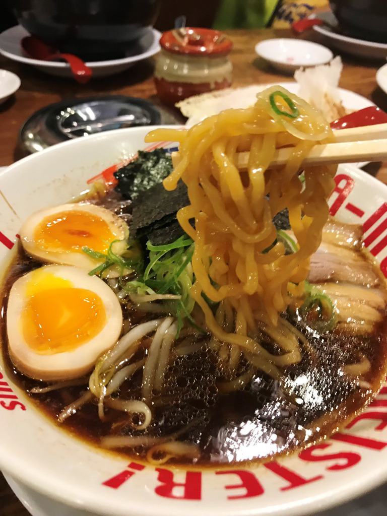 東加古川 ラーメン 初挑戦の希望軒ブラックは醤油のコクがえぇ感じ 希望軒 東加古川店 姫路 明石 加古川 美味しいお店紹介ブログ