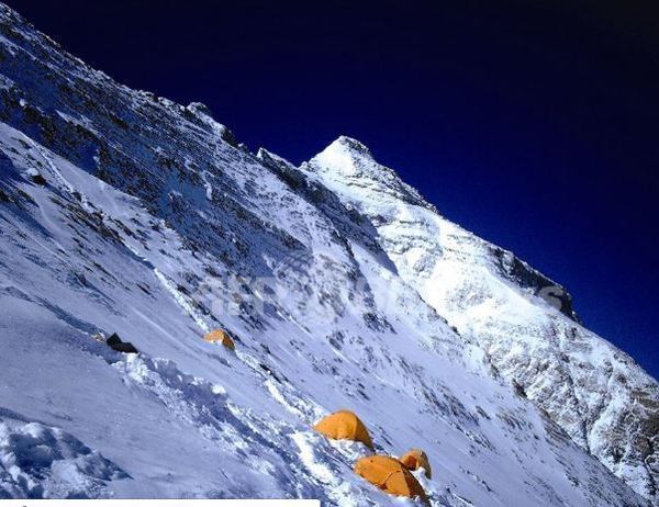 Jiji I 放談 ジジイ放談 大衆化する エベレスト登山 の是非 7000mにトイレ設置