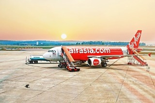 AirAsiaX.jpg