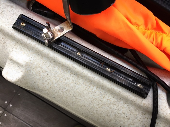 カヤックのスライドレール用ロッドホルダーを自作（DIY）: ホビーカヤックフィッシングin鎌倉