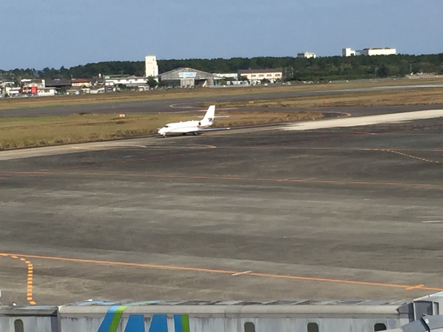 宮崎県民の鉄道 飛行機と時々ホテル 宮崎空港に来た謎の飛行機
