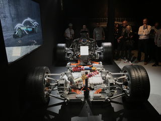 Mercedes-AMG-Project-ONE-Hypercar-005.jpg