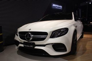 Mercedes_Benz_E_Class_4-20170531124347-618x412.jpg
