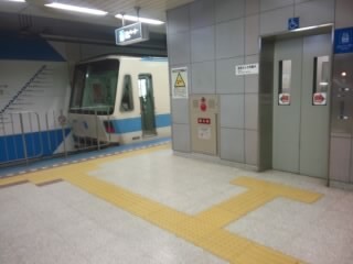 北海道へようこそ 網棚使いますか 札幌地下鉄にないものとは