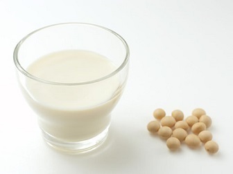 30代からのアンチエイジング 豆乳の健康効果とおいしい飲み方