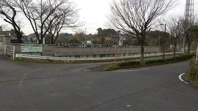 Akayamajinya-Castle-Outside- Fort.JPG