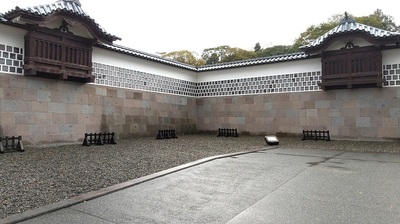 Hashizumemon-Masugata-Kanazawa-Castle.JPG