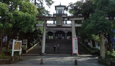 Kanazawa-oyamashrine.JPG