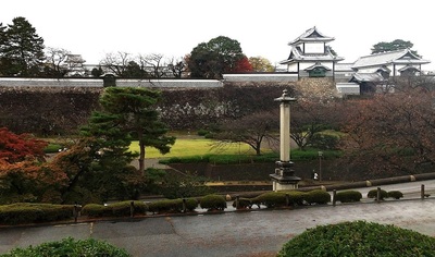 Kenrokuen-Kanazawa-Castle-Gate.JPG