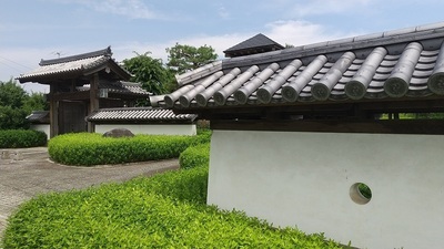 Mibu-Castle-Main-Gate.JPG