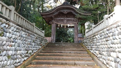 Oyamajinja-East-Gate.JPG