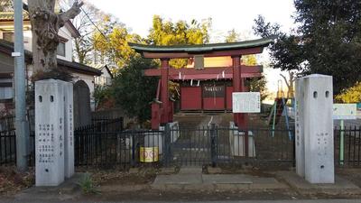 Road-to-Akayama3-shrine.jpg