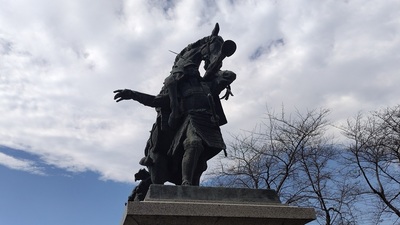 Statue-Hatakeyama-Shigetada.JPG