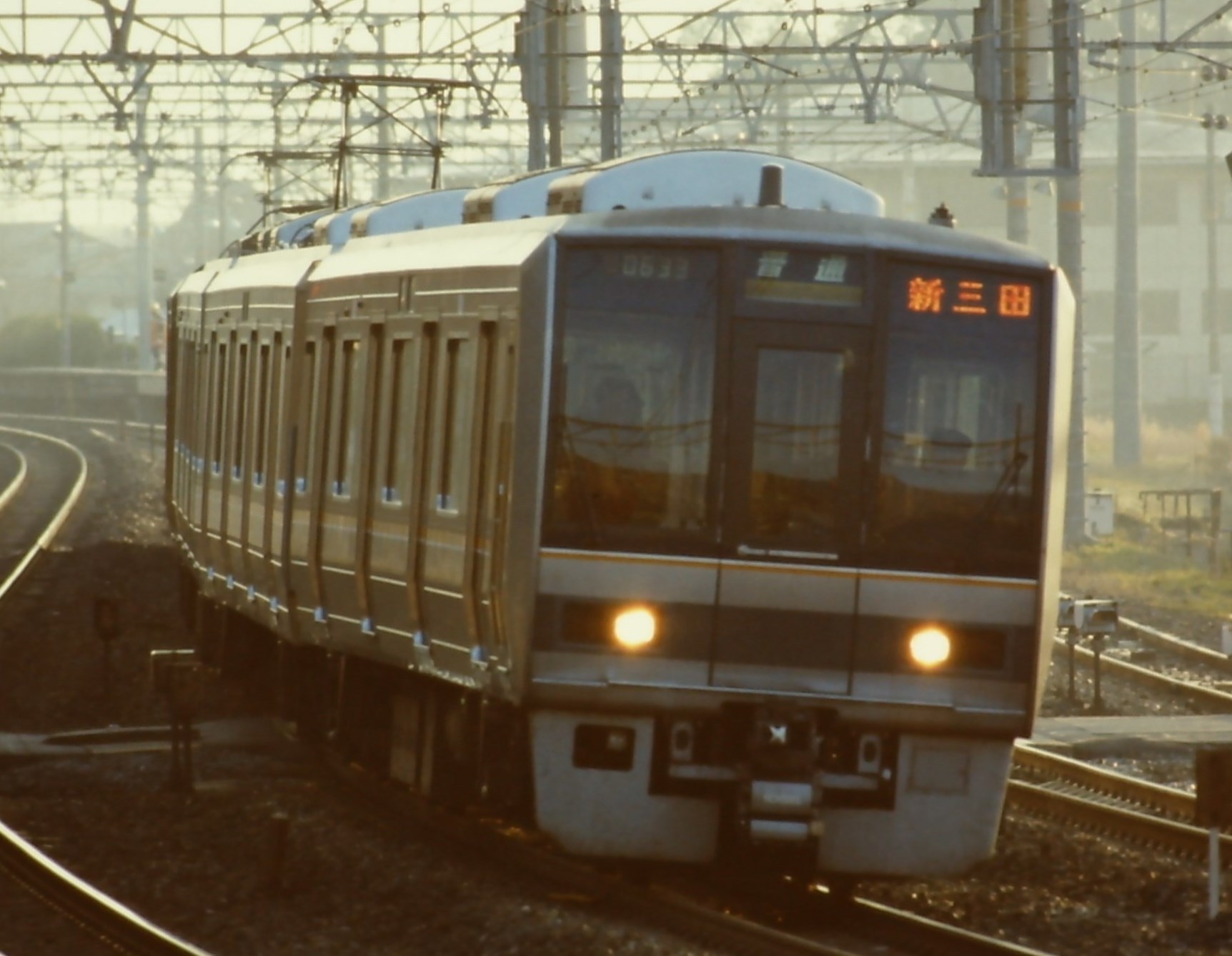 鉄道写真 中途半端なjr西日本7系z1編成はイベント列車に改造してみては