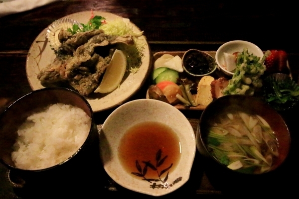 岩魚 山女魚の踊り食い 高崎市 渓流魚料理専門店 魚籠屋 群馬県 Umaburo うまぶろ