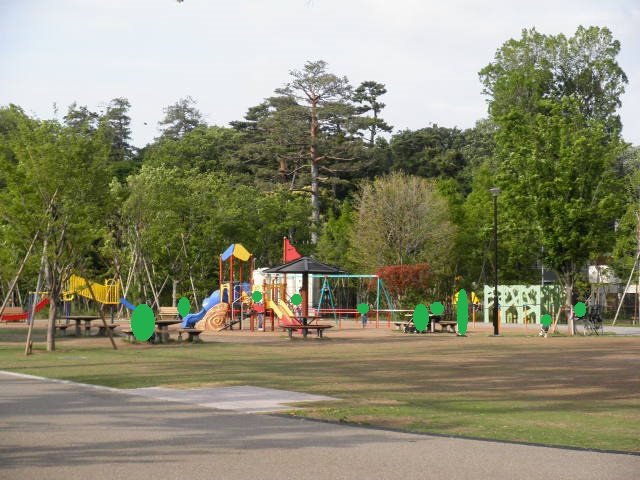 公園で 井の頭公園 遊びの広場 の写真を少しだけ