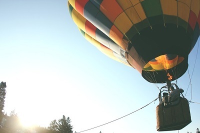 hot-air-balloon-401545_640.jpg