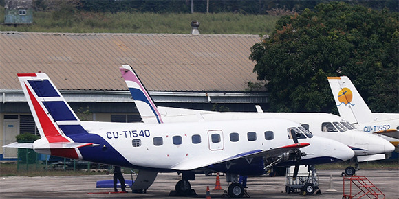 Cubana-Aviacion-embraer-110.jpg
