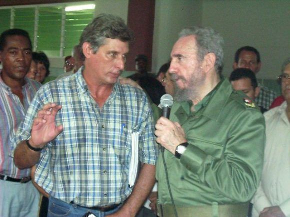 Díaz-Canel-y-Fidel-en-Biran.jpg