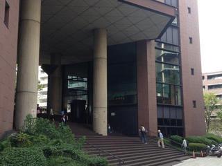 横浜市中央図書館建物