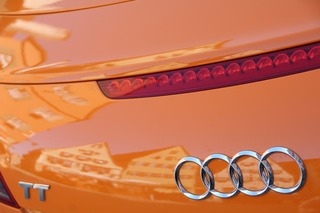 audi-tt-2422706_1920.jpg