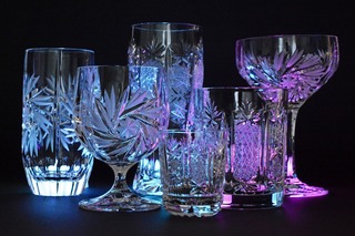 crystal-glasses-1476363_1920.jpg