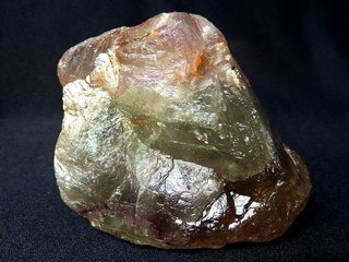 fluorite-1593143_640.jpg