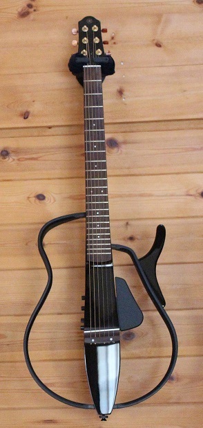 おすすめアコースティックギター: ヤマハのサイレントギター