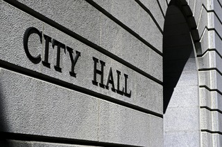 city-hall-719963_1920.jpg