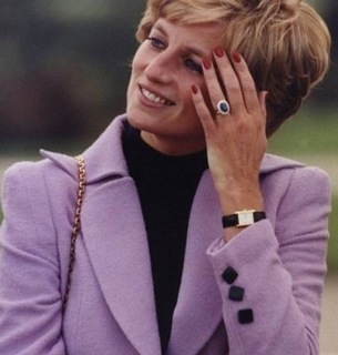 Princess-Diana-Cartier.jpg