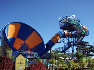 WetnWild-Hawaii_01-1080x810.jpg