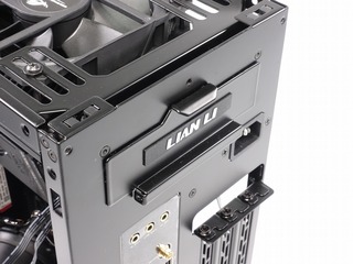 新世代は旧世代を大きく超えよ: 【注意！320mmグラボは入らない？！】Lian Li社 Mini-Itx PCケース「Lian Li Q58 」をレビュー