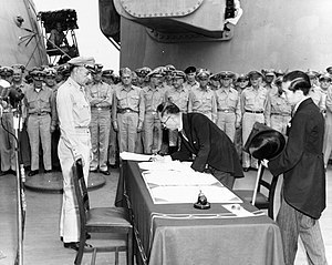 300px-Mamoru_Shigemitsu_signs_the_Instrument_of_Surrender,_officially_ending_the_Second_World_War_-_Alt.jpg