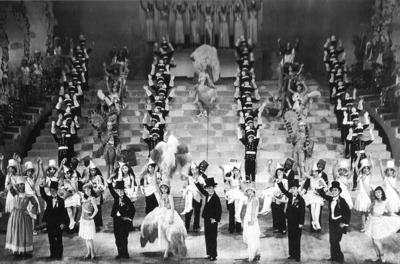 Paris_Sette-Takarazuka1930-710x469.jpg