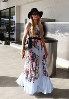 Paris+Hilton+seen+at+LAX+nmNCSj_I1h0l.jpg