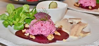 beetroot-1093035__180.jpg