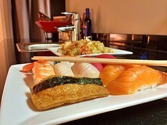 sushi-639105__180.jpg