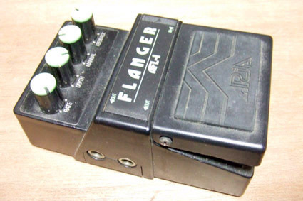 エフェクターゾーン: ARIA AFL-1 Flanger