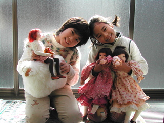 娘と人形２.JPG