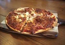 pizza-522485__180.jpg