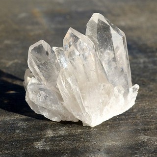 Cluster quartz.jpg