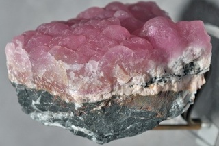 Pink Smithsonite.jpg