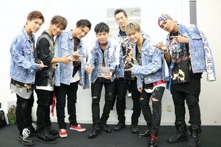 最新情報】三代目JSBの私服・衣装紹介 ~2016→2017~: 【三代目メンバー 衣装】Mステにて着用のデニムジャケット