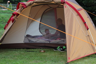 tent2.jpg