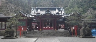 hanonejinja_honden.jpg