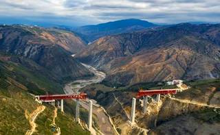 Bridge-Lao-China.jpg