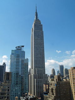 800px-Empire_State_Building_by_David_Shankbone.jpg