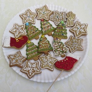 gingerbread-cookies-571123_640.jpg